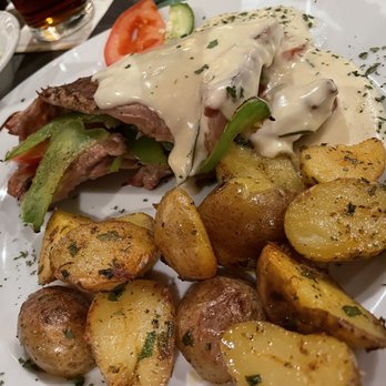 KOLOSSOS - Schweinefilet mit Ouzosauce - Mediterranean Near Me - Langenfeld (Rheinland), NW