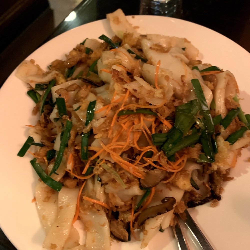Facing East - Chaw fun noodles with shrimp and veggies, without pork. - Chinese Near Me - Bellevue, Washington Facing East - Chaw fun noodles with shrimp and veggies, without pork. - Chinese Near Me - Bellevue, Washington