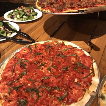 Fixture Pizza Pub - Pizza Near Me - Milwaukee, Wisconsin