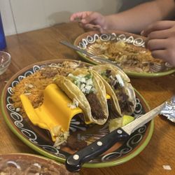 El Rancho Mexican Restaurant - Carne asada tacos