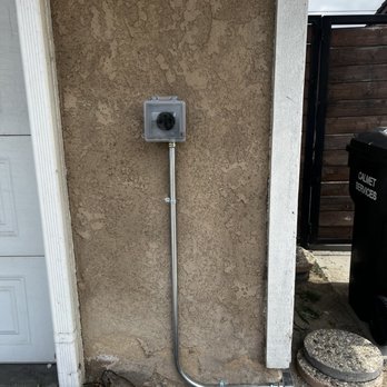 Moca Electric - After 14-50 outlet installation - Electricians Near Me - Lonh Beach, California Moca Electric - After 14-50 outlet installation - Electricians Near Me - Lonh Beach, California