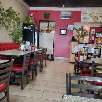 Pho Noodles - What the restaurant looks like on a Sunday afternoon. - Vietnamese Near Me - Phoenix, Arizona