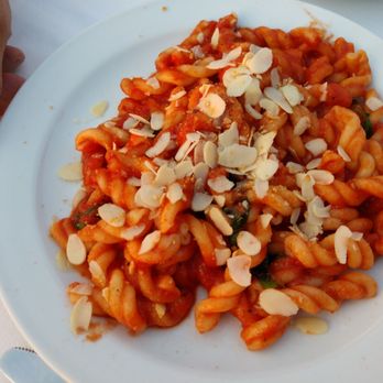 Hotel La Locanda del Postino - Pasta with tomatoes and almonds - Malfa, Maine