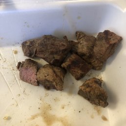 Medium 5 oz. Sirloin Steak Tips Lunch.... super dry and no taste.