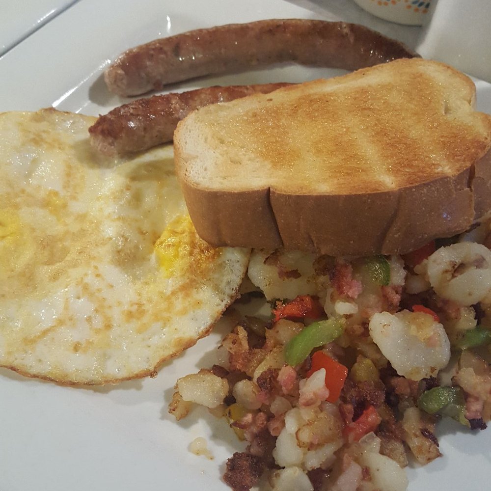 Das Cafe - German sausage and eggs with potatoes. - Cafes Near Me - Spring City, Utah Das Cafe - German sausage and eggs with potatoes. - Cafes Near Me - Spring City, Utah