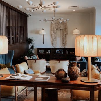 Emeline - Hotels Near Me - Charleston, South Carolina