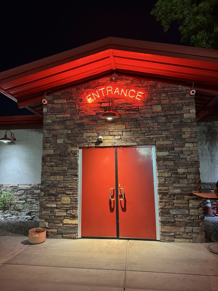 Tommy Rocker’s - Photo 2