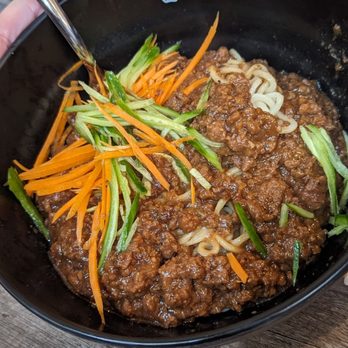 Flaming Ox - Zha Jiang Mien - Taiwanese Near Me - San Jose, California