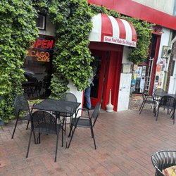 The Chicago Cafe - Outdoor view