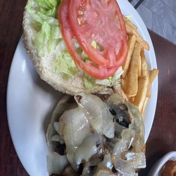 Meriden Road Diner - Diners Near Me - Waterbury, Connecticut Meriden Road Diner - Diners Near Me - Waterbury, Connecticut