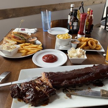 Branding Iron - Ribs Full slab - Bars Near Me - Bridgeview, Illinois