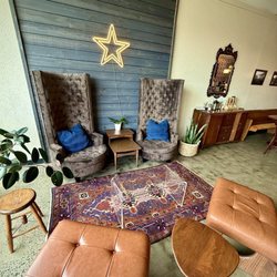 Dripolator - Interior detail