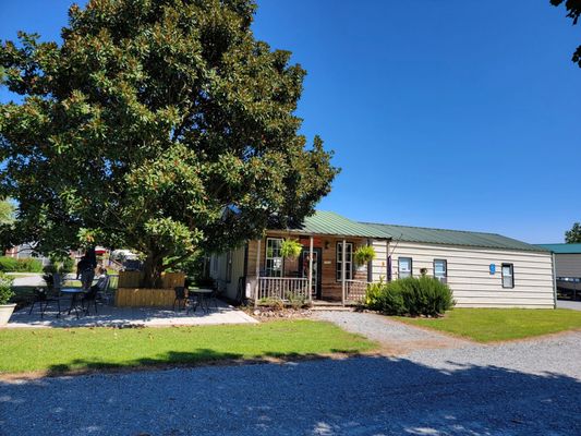 A Secret Garden Winery by null