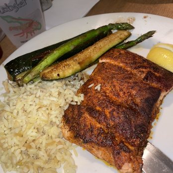 The Lobster Trap - Blackened Salmon - Seafood Near Me - Avalon, California