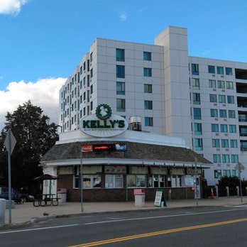 Kelly's Roast Beef - Kelly's Roast Beef, and its tasty offerings, as seen from across the street and adjacent to Revere Beach. - Sandwiches Near Me - Revere, Massachusetts
