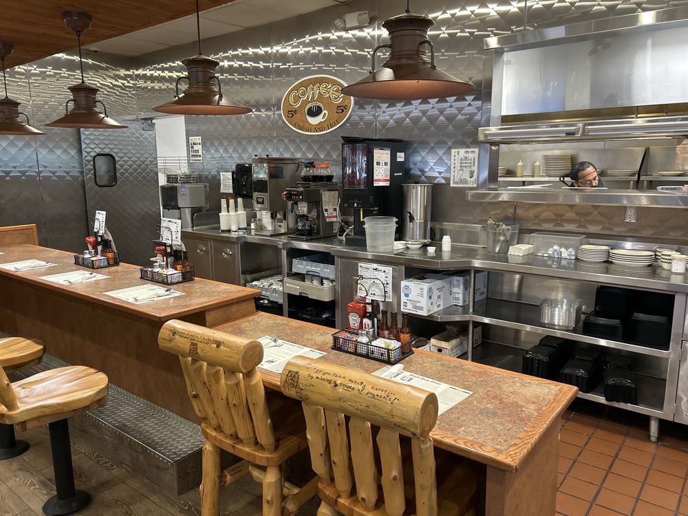 Black Bear Diner – Cottonwood