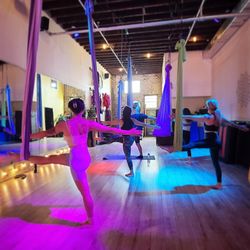 Nola Pole & Aerial Fitness - Aerial yoga
