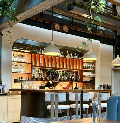 Bar Ferdinand by null
