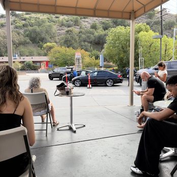 Calabasas Auto Spa - Waiting area outside - Auto Detailing Near Me - Calabasas, California Calabasas Auto Spa - Waiting area outside - Auto Detailing Near Me - Calabasas, California