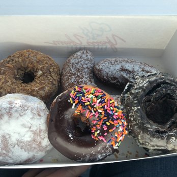 Yum Yum Bake Shops - 1/2 Dozen - Donuts Near Me - Colmar, Pennsylvania Yum Yum Bake Shops - 1/2 Dozen - Donuts Near Me - Colmar, Pennsylvania