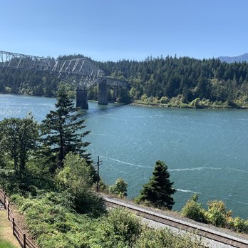 Best Western Plus Columbia River Inn - View from our room. - Hotels Near Me - Cascade Locks, Oregon Best Western Plus Columbia River Inn - View from our room. - Hotels Near Me - Cascade Locks, Oregon