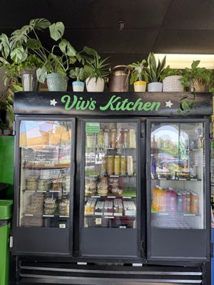 Viv's Kitchen & Juice Bar by null