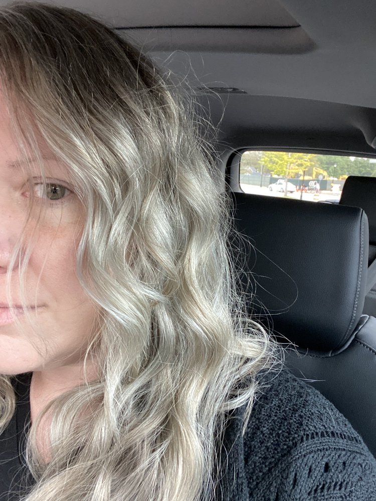 NOTCH SALON Updated May 2024 22 Photos & 10 Reviews 105 N Main St