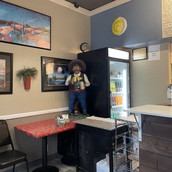 Senor Taco - interior - Mexican Near Me - West Linn, Oregon Senor Taco - interior - Mexican Near Me - West Linn, Oregon