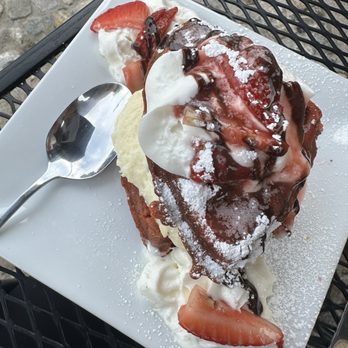 Lulu's - Strawberry Shortcake - New American Near Me - Richmond, Virginia Lulu's - Strawberry Shortcake - New American Near Me - Richmond, Virginia