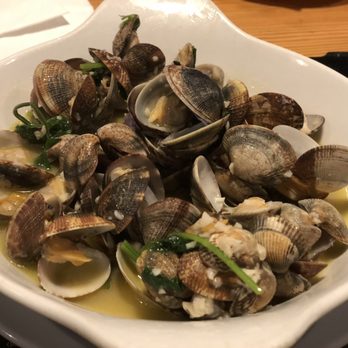 Time Out Market - Clams - Public Markets Near Me - Lisbon, 11 Time Out Market - Clams - Public Markets Near Me - Lisbon, 11