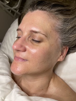 Golden Hour Skincare by null