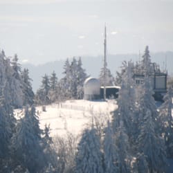 Kleiner Feldberg - Die Sternwarte des Taunusobservatoriums oben auf dem Kleinen Feldberg, für's Publikum leider nicht zugänglich