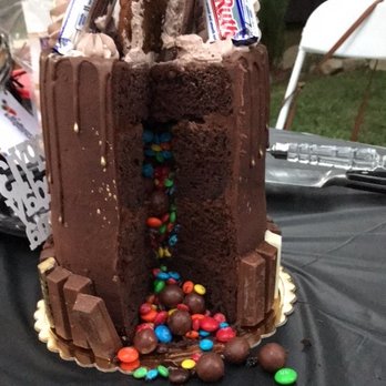Butter Bakery - Chocolate explosion cake - Cupcakes Near Me