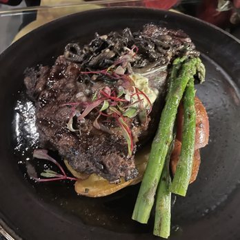 The Lab at Armen's Barrels - 14oz prime ribeye with mushrooms added - New American Near Me - Washington, Pennsylvania