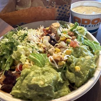 QDOBA Mexican Eats - Chicken bowl. - Fast Food Near Me - New Albany, Ohio QDOBA Mexican Eats - Chicken bowl. - Fast Food Near Me - New Albany, Ohio