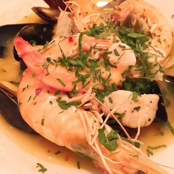 Neptune Oyster - Cioppino - Seafood Near Me - Boston, Massachusetts Neptune Oyster - Cioppino - Seafood Near Me - Boston, Massachusetts