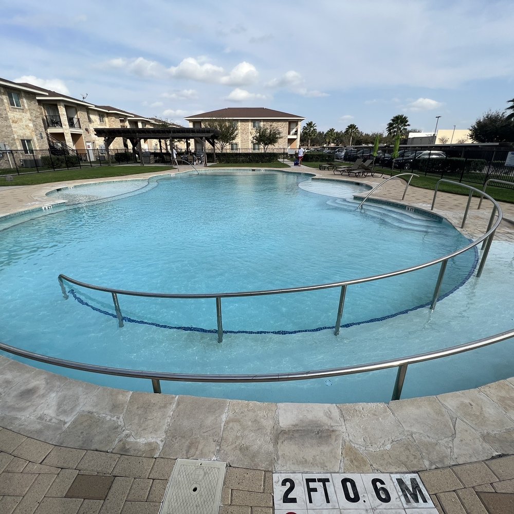 Villa Regale - Pool - Apartments Near Me - McAllen, Texas Villa Regale - Pool - Apartments Near Me - McAllen, Texas