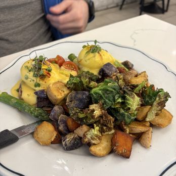 Sweet Maple - Blackstone Benedict - Breakfast & Brunch Near Me - Cupertino, California