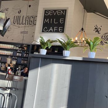 Seven Mile Cafe - Interior - Breakfast & Brunch Near Me - Highland Village, Texas Seven Mile Cafe - Interior - Breakfast & Brunch Near Me - Highland Village, Texas