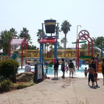 Six Flags Hurricane Harbor - Water Parks Near Me - Concord, California Six Flags Hurricane Harbor - Water Parks Near Me - Concord, California