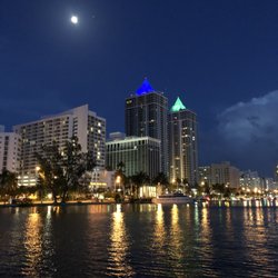 Paul's Miami Boat Tours - Full moon over Miami Beach!