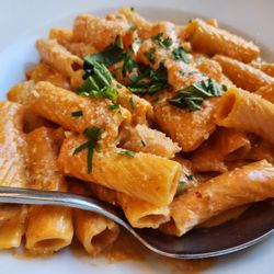 La Bella Pinseria Romana - Spicy Rigatoni (vodka sauce & calabrian chilli)