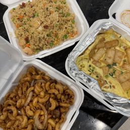 Macaroni, young chow fried rice, bot chien Macaroni, young chow fried rice, bot chien