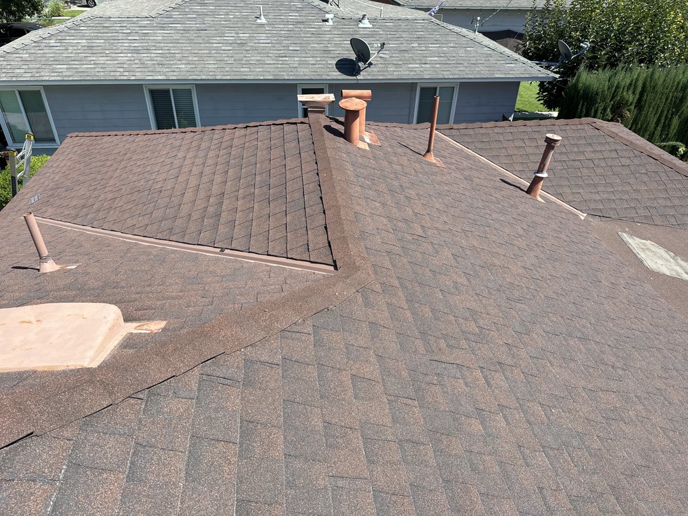 Slide of Magallon's Roofing