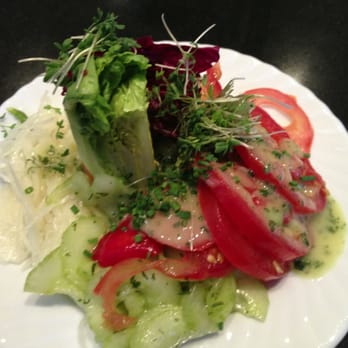 KaDeWe - Salad on food floor - Department Stores Near Me - Berlin, BE