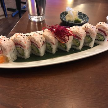 Densetsu - Golden gate roll -sauce on the side - Japanese Near Me - Plano, Texas