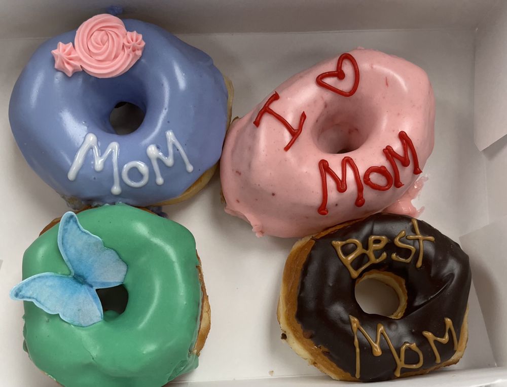 NANCY’S DONUTS Updated April 2024 27 Photos 1268 S Dr Martin