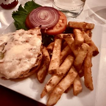Cricket Club - Spicy Chicken Sandwich - American Near Me - Cape May, New Jersey
