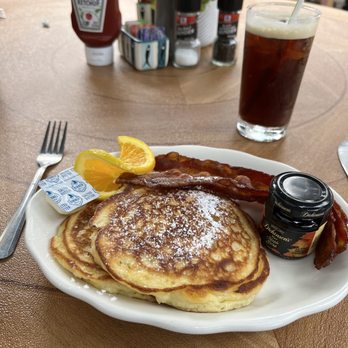 Harrigan’s Cafe - Exceptionally fluffy pancakes, delicious bacon, and nitro cold brew. Excellent! - Breakfast & Brunch Near Me - South Wellfleet, Massachusetts