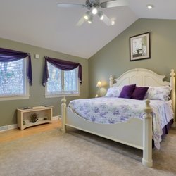 Hammer Creek Hideaway Bed & Breakfast - First Floor King Suite! No stairs needed.  Great Luxury ensuite bath room.